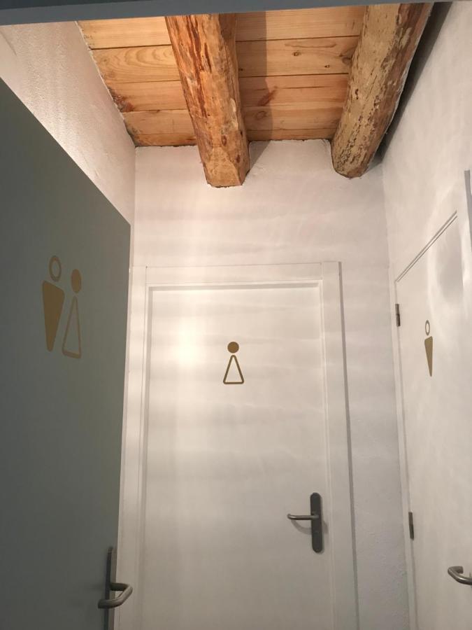 Albergue De Pas El Pont de Suert Exteriör bild
