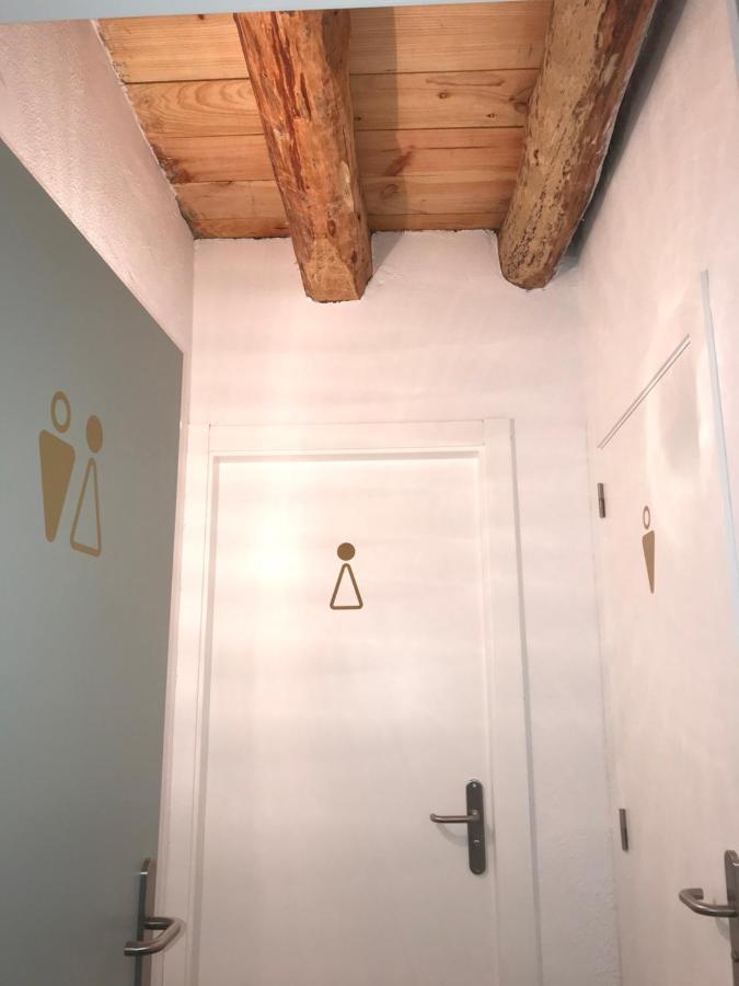 Albergue De Pas El Pont de Suert Exteriör bild